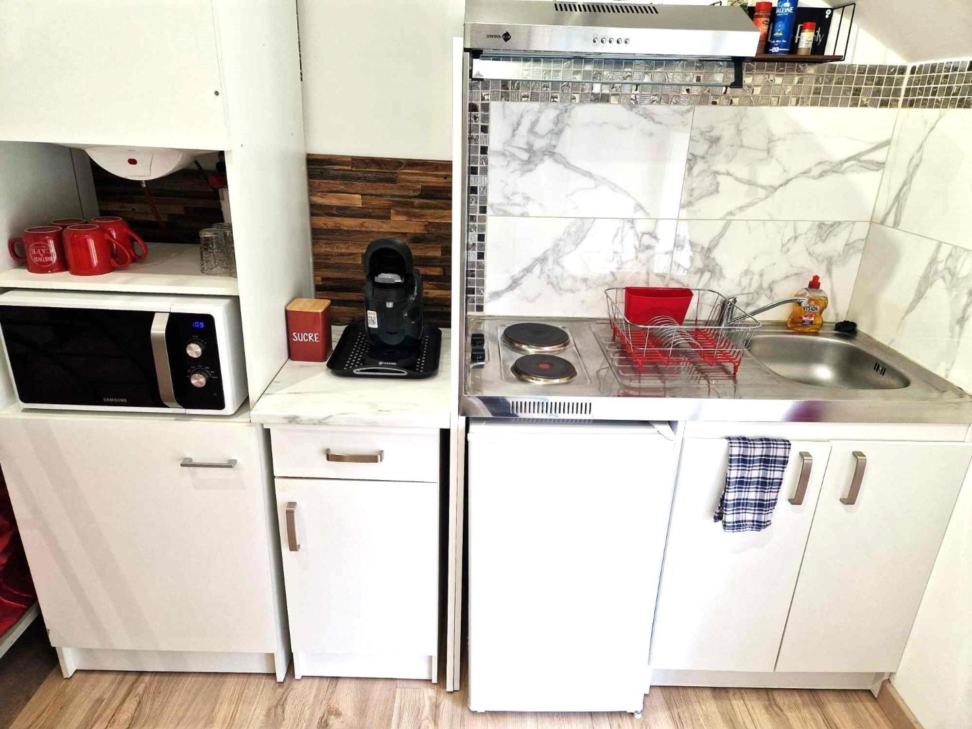 09 - Joli Studio Avec 2 Lits, Logement Tout Equipe Pour 1, 2 Ou 3 Personnes Maximum, Vue Sur Parc Arbore, Parking Privatif Gratuit, Grand Fourgon Possible, Tout Le Linge De Maison Est Fourni Razac-sur-lʼIsle Zewnętrze zdjęcie