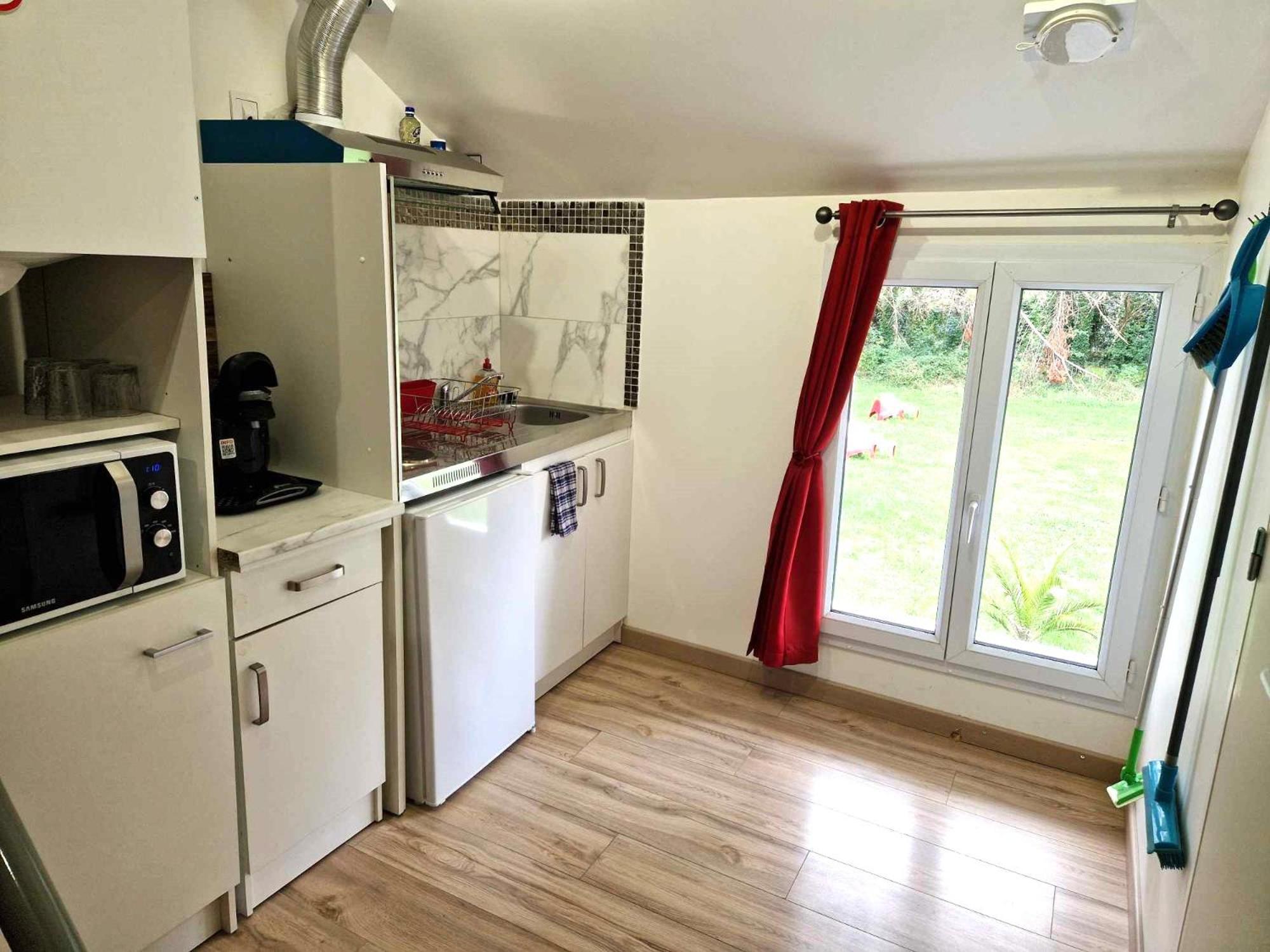 09 - Joli Studio Avec 2 Lits, Logement Tout Equipe Pour 1, 2 Ou 3 Personnes Maximum, Vue Sur Parc Arbore, Parking Privatif Gratuit, Grand Fourgon Possible, Tout Le Linge De Maison Est Fourni Razac-sur-lʼIsle Zewnętrze zdjęcie