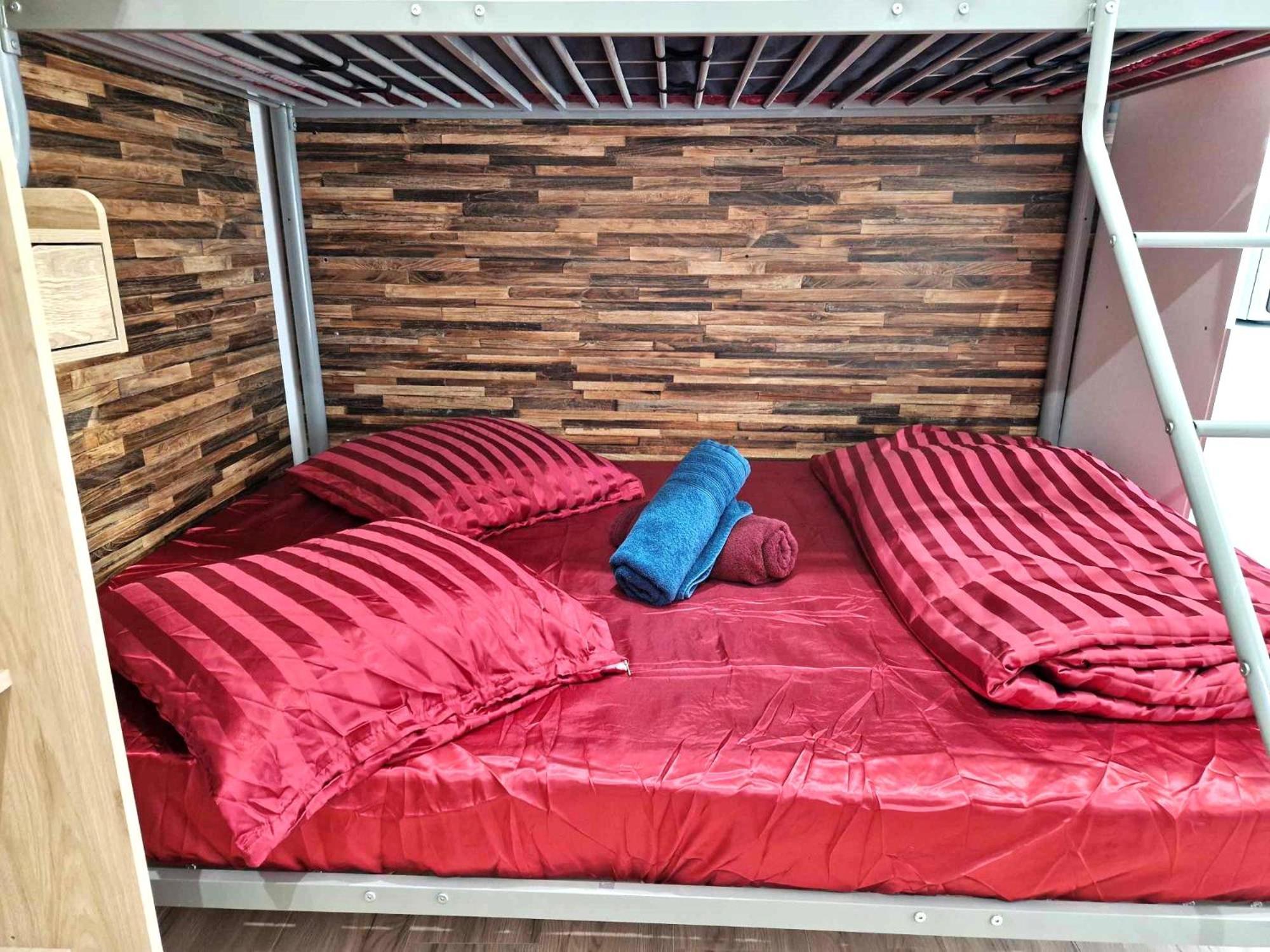 09 - Joli Studio Avec 2 Lits, Logement Tout Equipe Pour 1, 2 Ou 3 Personnes Maximum, Vue Sur Parc Arbore, Parking Privatif Gratuit, Grand Fourgon Possible, Tout Le Linge De Maison Est Fourni Razac-sur-lʼIsle Zewnętrze zdjęcie